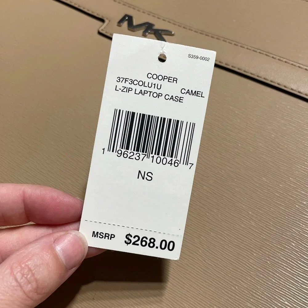 NEW Michael Kors COOPER Large Zip Laptop Case in Camel Textured
